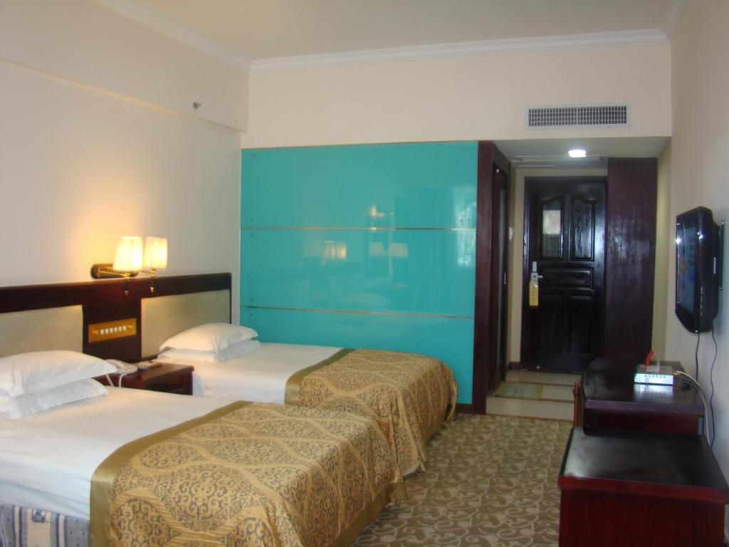Tourist Hotel Zhuhai Room photo
